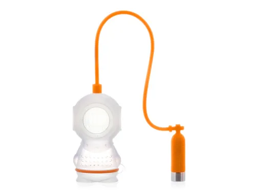Fred Deep Tea Diver silicone tea infuser with orange air tank