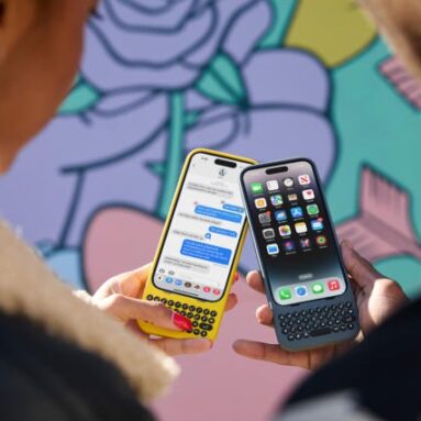 Clicks Physical iPhone Keyboard