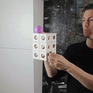 GHOSTKUBE – a Moving Sculpture System